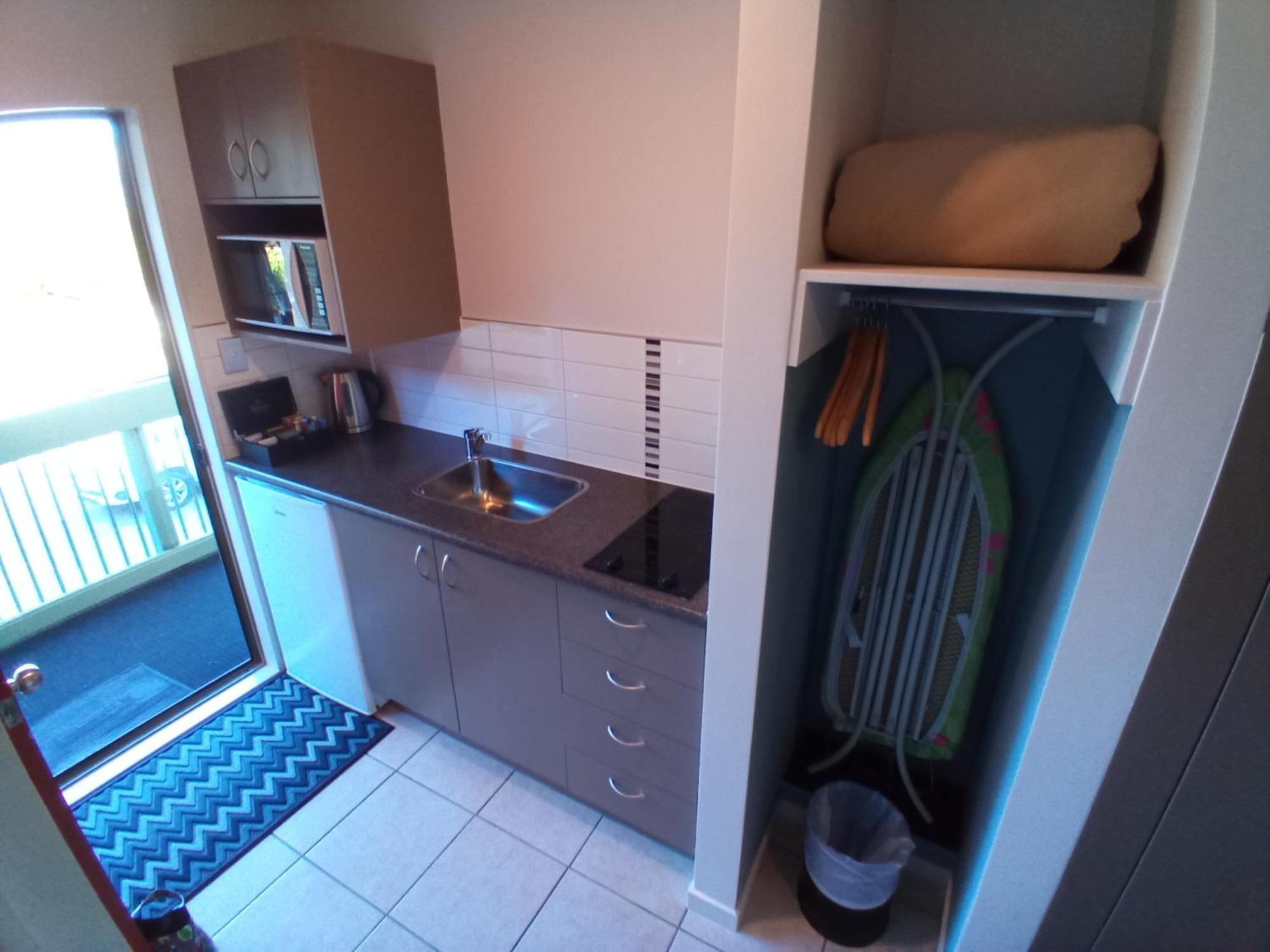 La Rochelle Motel Akaroa Εξωτερικό φωτογραφία