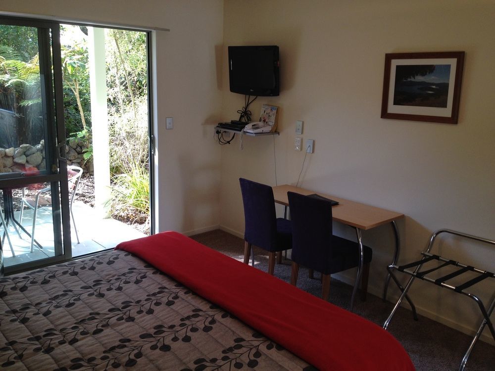 La Rochelle Motel Akaroa Εξωτερικό φωτογραφία