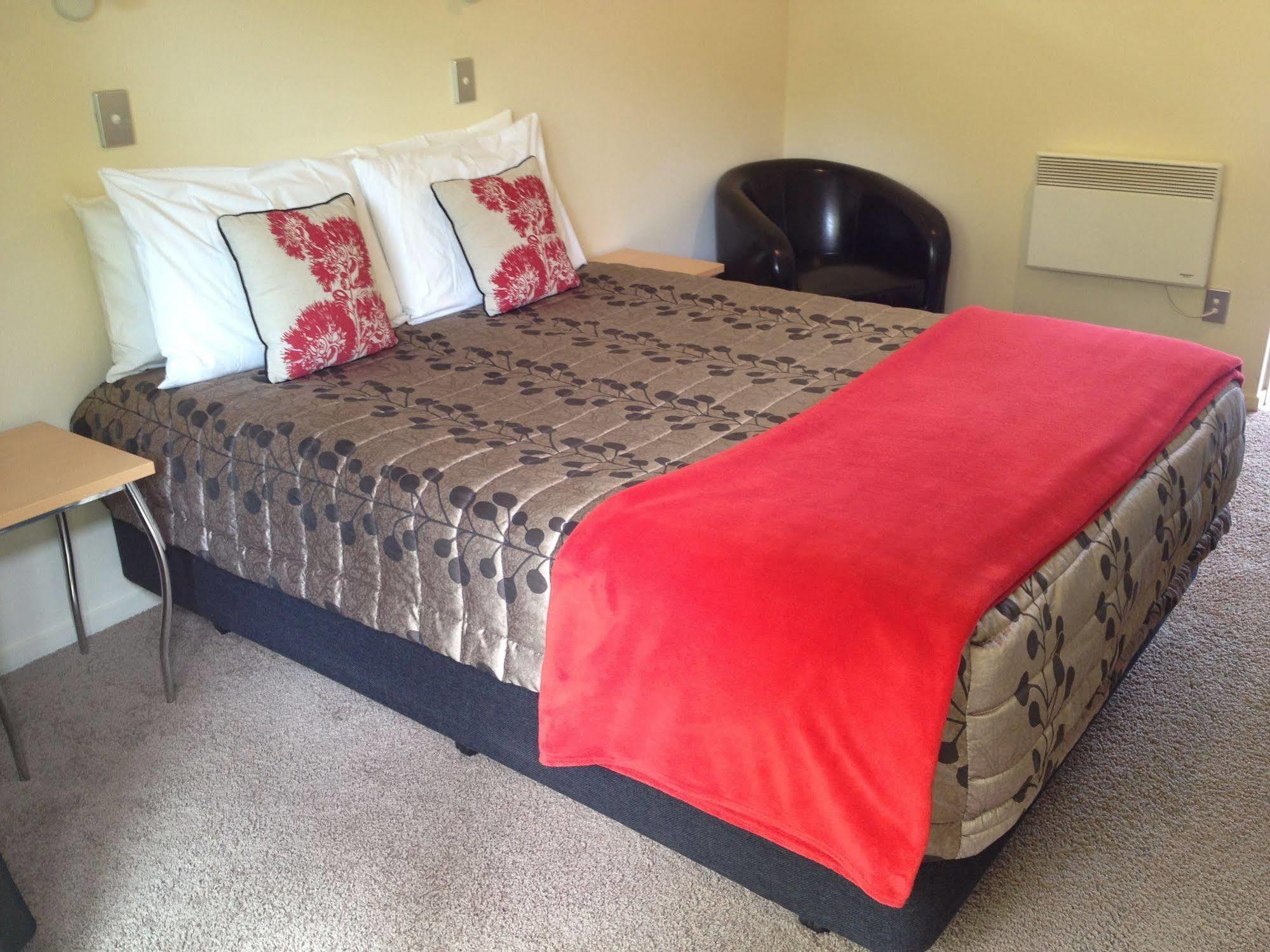 La Rochelle Motel Akaroa Εξωτερικό φωτογραφία